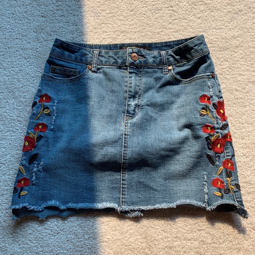 Floral embroidery denim mini skirt